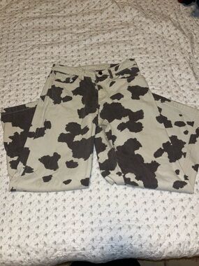 Wild Fable grey and Off-White Cow Pattern Jeans